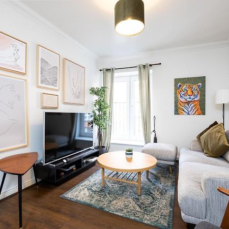 Delightful City Centre Apartment With Balcony Dublin Exteriör bild